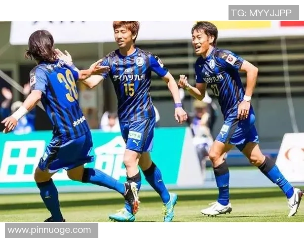 山口雷诺对阵金泽塞的比赛预测分析与胜负走势探讨